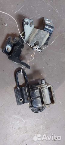 Петля двери на Volkswagen Passat B5