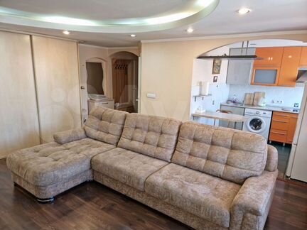 2-к. квартира, 56 м², 4/4 эт.