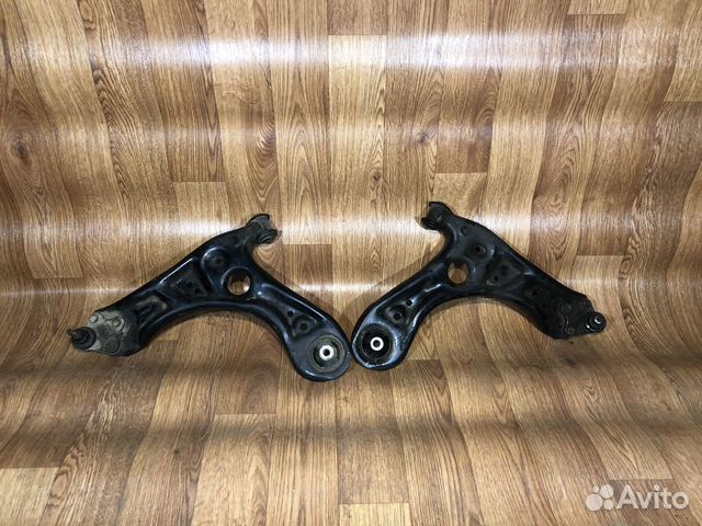 Рычаг передний polo sedan
