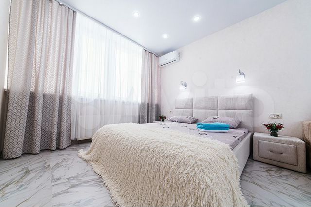 2-к. квартира, 65 м², 1/23 эт.