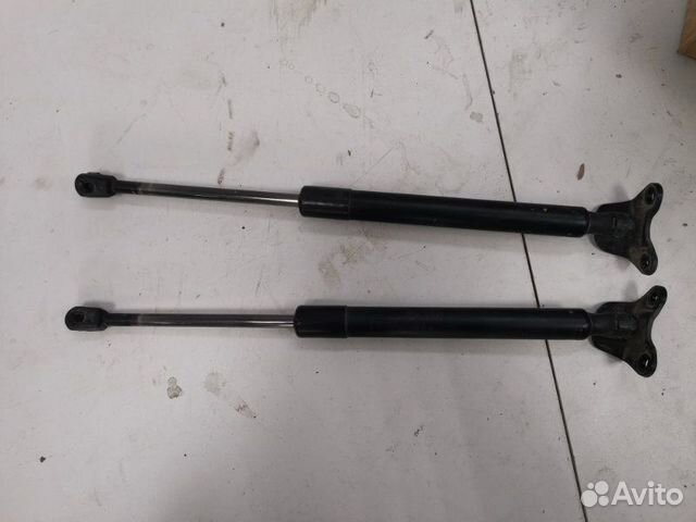 Амортизатор двери багажника задний Kia Ceed 1