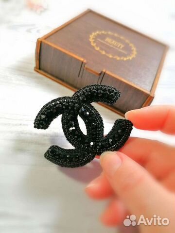 Брошь черная в стиле Шанель ручной работы