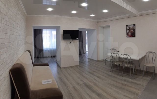 3-к. квартира, 60 м², 1/2 эт.