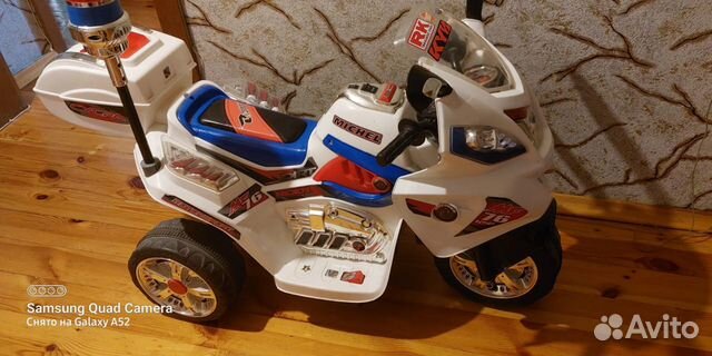 Детский трицикл на аккумуляторе