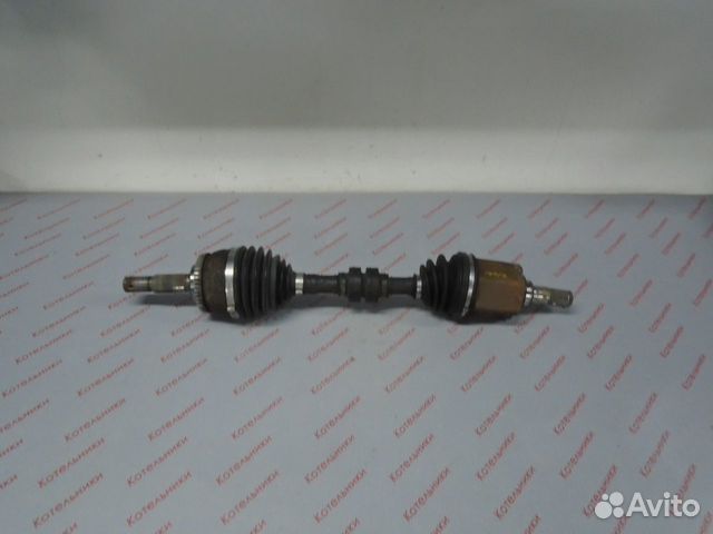 Nissan 39101-AV315 Вал приводной левый