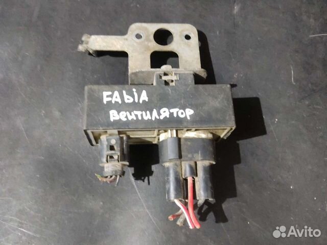 Блок вентилятора Skoda Fabia 2 5j