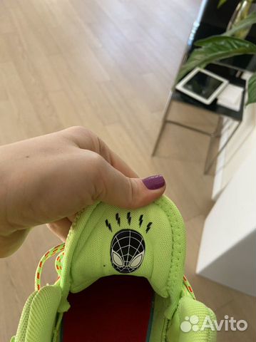 Кроссовки adidas don marvel оригинал 37