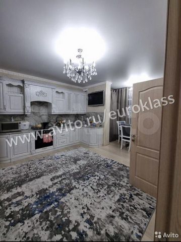 3-к. квартира, 71,5 м², 2/10 эт.