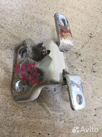 Петля двери передняя левая Daewoo Matiz M150 F8CV