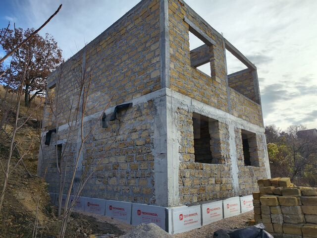 Дом 100 м² на участке 4 сот.