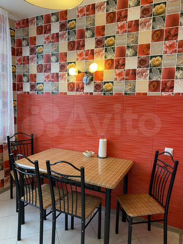 2-к. квартира, 70 м², 4/8 эт.