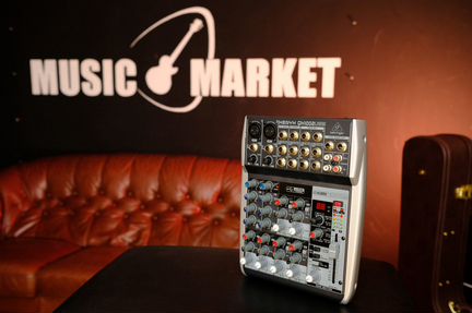 Микшерный Пульт Behringer + Аксессуары