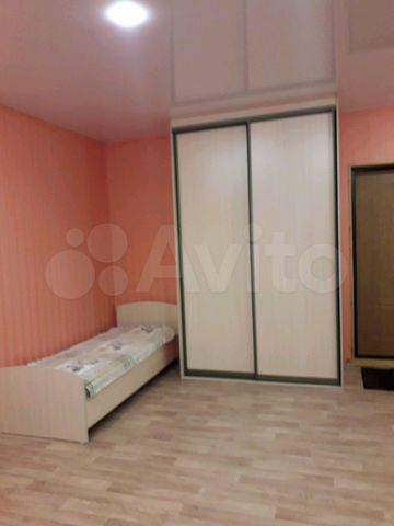 Квартира-студия, 40 м², 3/10 эт.