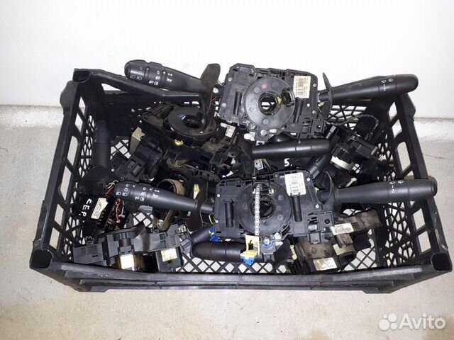 Подрулевой переключатель Рено Логан Сандеро