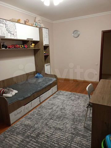 3-к. квартира, 120 м², 2/5 эт.