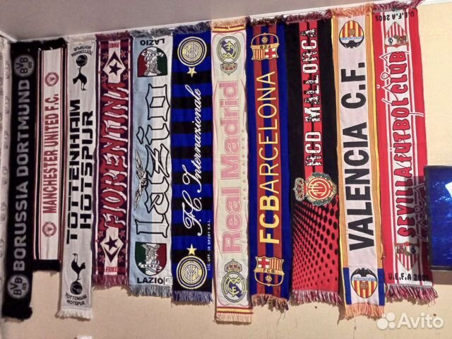 Коллекция спортивных шарфов