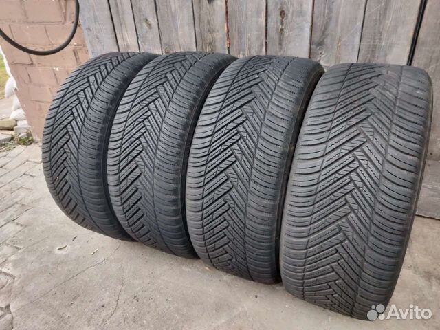 Hankook Kinergy 4S2 H750 235/45 R17