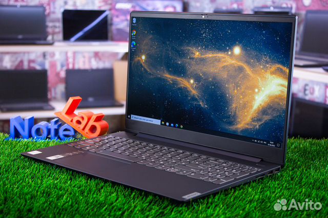 Ноутбук Lenovo на Core i3 для работы в Интернете