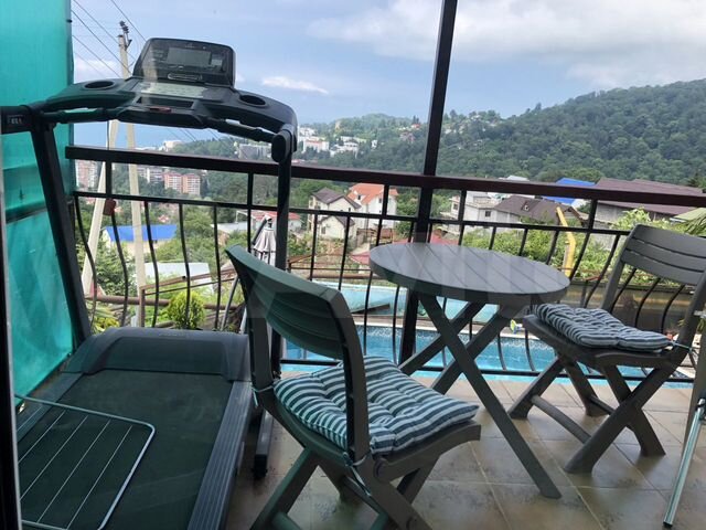 Дом 64 м² на участке 6 сот.