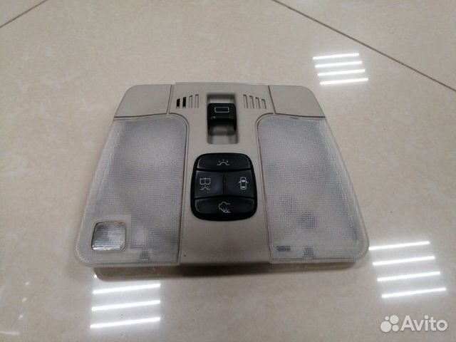 Плафон подсветки салона Mercedes-Benz Clk230 C208