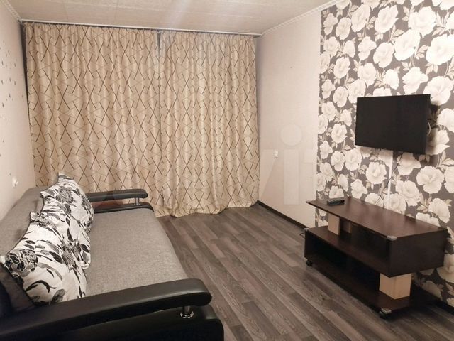 В братске на гагарина снять 1 комн студию. Янгеля 3а братск. Город братск энергетик снять однокомнатную комнату в общежитии. Снять 1 комнатную квартиру без посредников г братск. Приморская 33б.