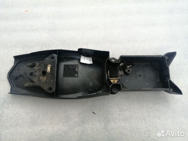 MV agusta Brutale 750S нижний пластик подрамника