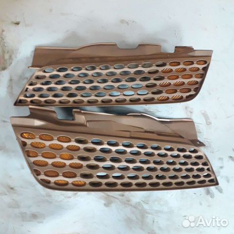 Решетки бампера Nissan March K12