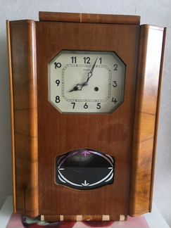 Часы старинные настенные с боем «Янтарь»