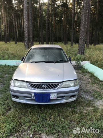 Продам Ниссан Санни на запчасти