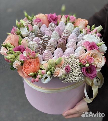 Шляпные коробочки с цветами