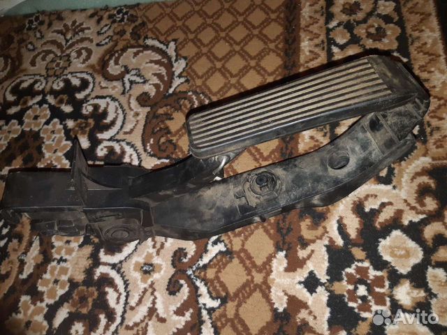 Педаль газа mercedes w' 211 дизель 2.2акпп