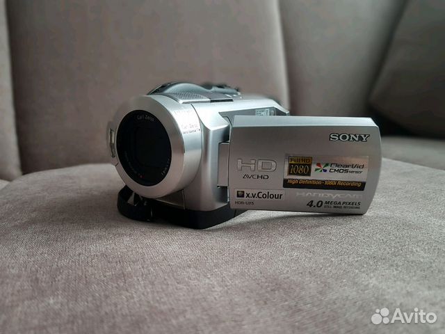 Видеокамера Sony HDR-UX5