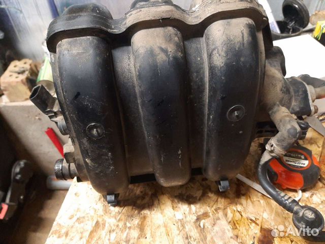 Коллектор впускной Volkswagen Skoda 1.2 bmd