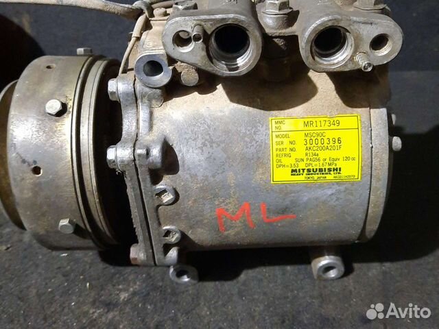 Компрессор кондиционера Mitsubishi Libero