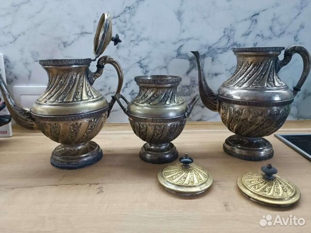 Антикварный набор : кофейник заварник сахарница