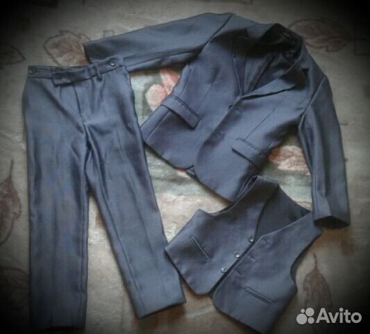 Продаю костюм тройка)