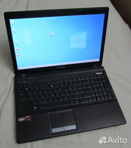 Ноутбук Asus X53U. Старый, рабочий. Сломан крепеж