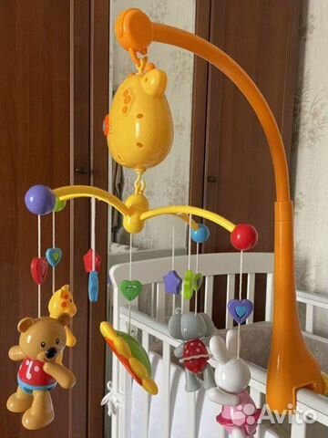 Музыкальная карусель на кроватку жирафик