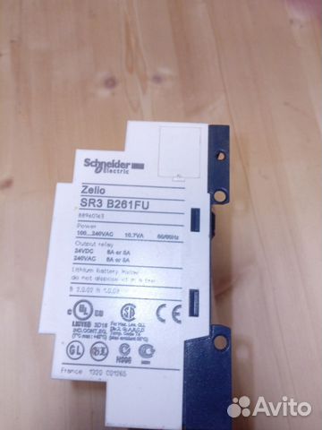 Интеллектуальное реле Schneider Electric SR3B261FU