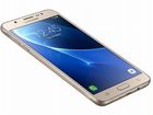 Телефон Samsung J7