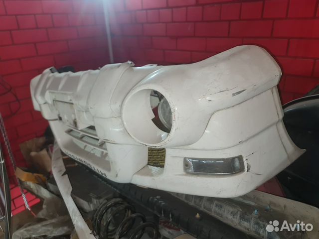 Передний бампер mitsubishi Delica pd8w 2003г