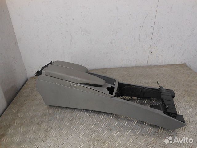 Подлокотник мерседес 210