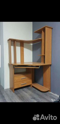 Компьютерный стол