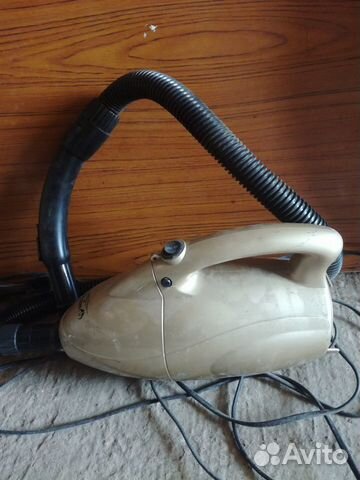 Автомобильный пылесос