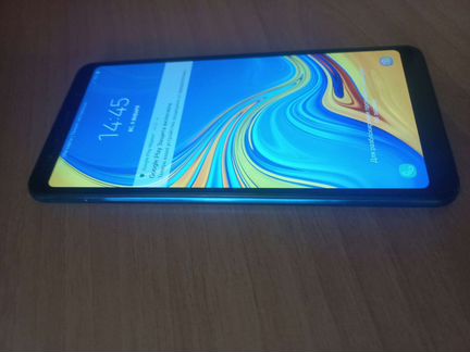 Смартфон Samsung Galaxy A7 2018