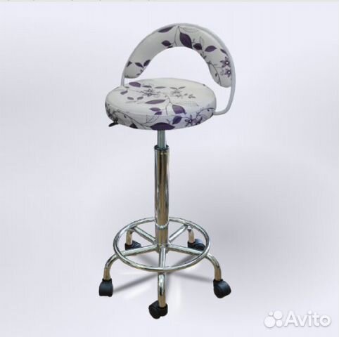 Стул мастера парикмахера