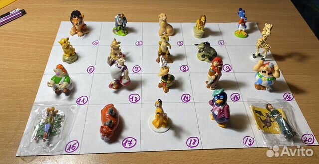 Игрушки из киндера и вкладыши