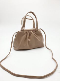 Новая женская сумка Bottega Veneta Pouch бежевая