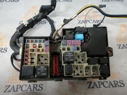 Блок предохранителей Mazda 3 BK LF 2006