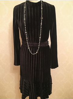 Маленькое чёрное платье, новое из велюра, бархата